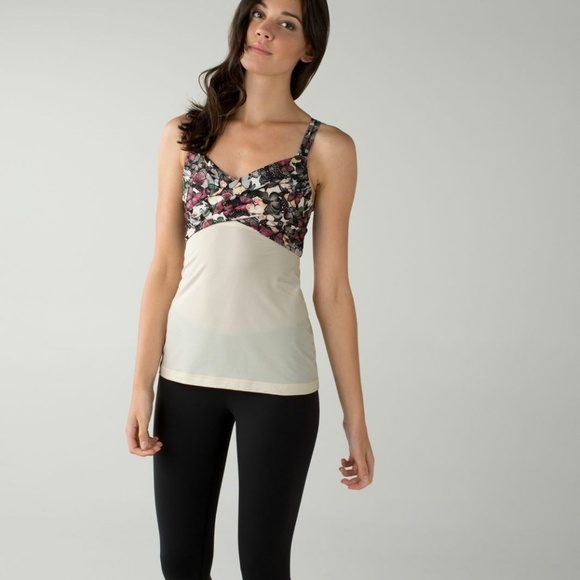 LULULEMON Wrap It Up Tank So Fly Butterfly Angel Wing Multi - Picture 4 of 10